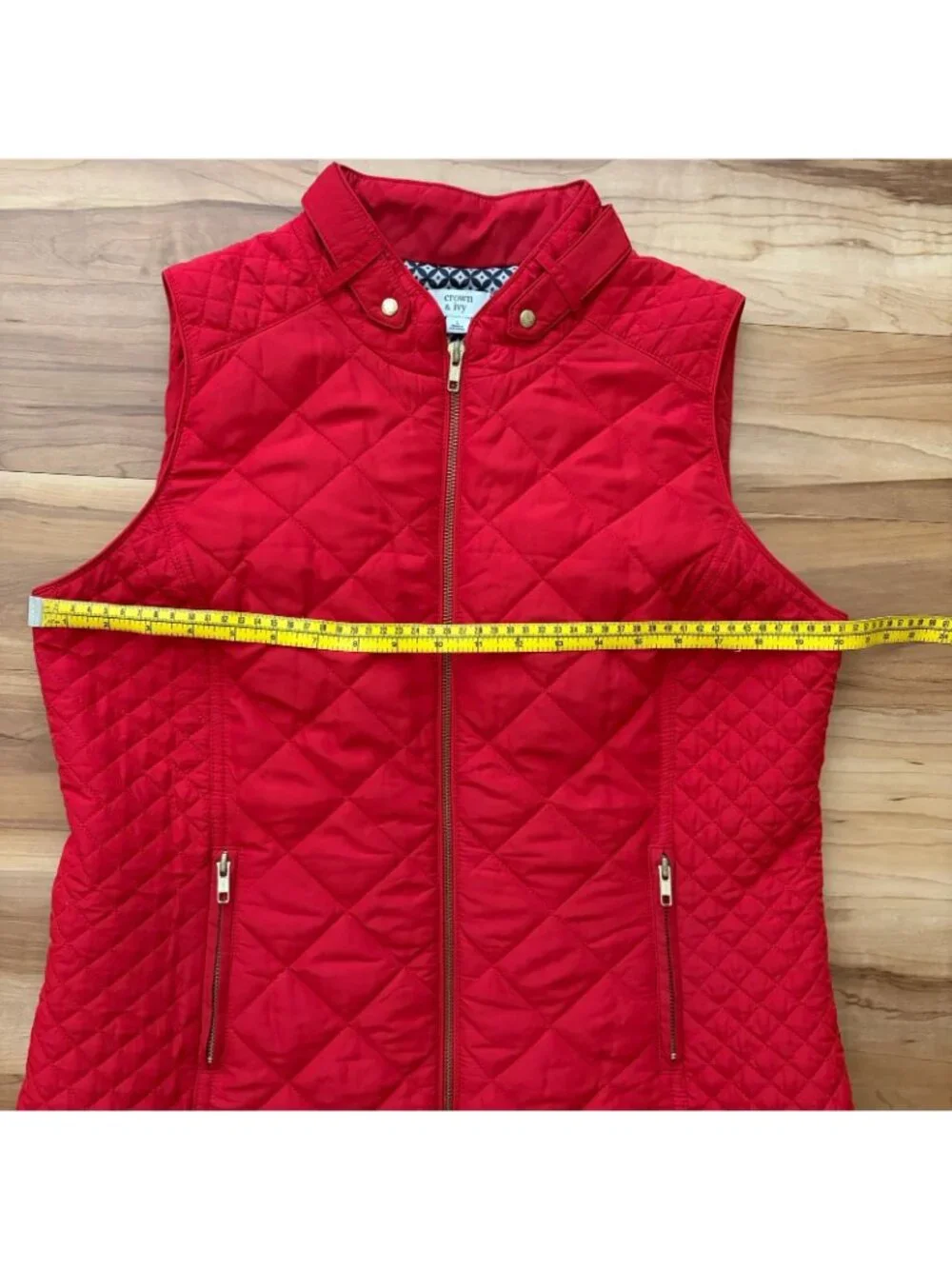 Crown & Ivy Women’s Large Red Quilted Zip Up Vest